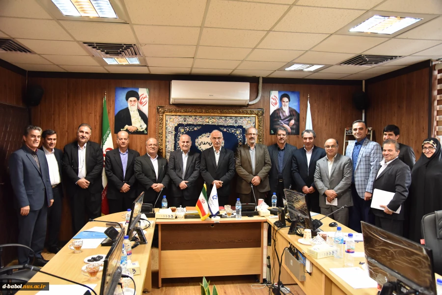 رییس سازمان امور دانشجویان:

دانشگاه فنی و حرفه ای مشکلات و نیاز‌های جامعه را با تربیت دانشجویان فنی و ماهر مرتفع می‌کند 3