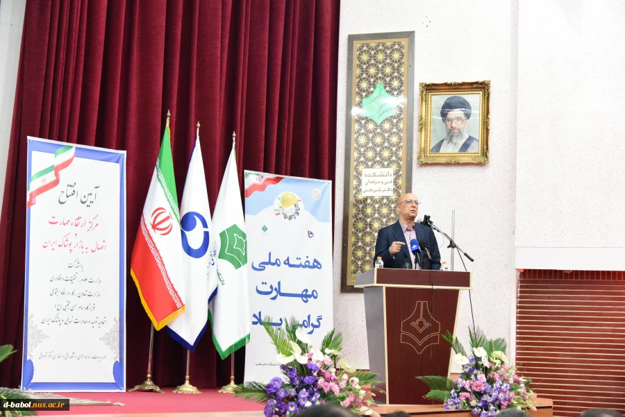 دکتر زلفی‌گل در همایش گرامیداشت هفته ملی مهارت:

تکثیر و توسعه آموزش‌های فنی و حرفه‌ای از برنامه‌های جدی وزارت علوم، تحقیقات و فناوری است 3
