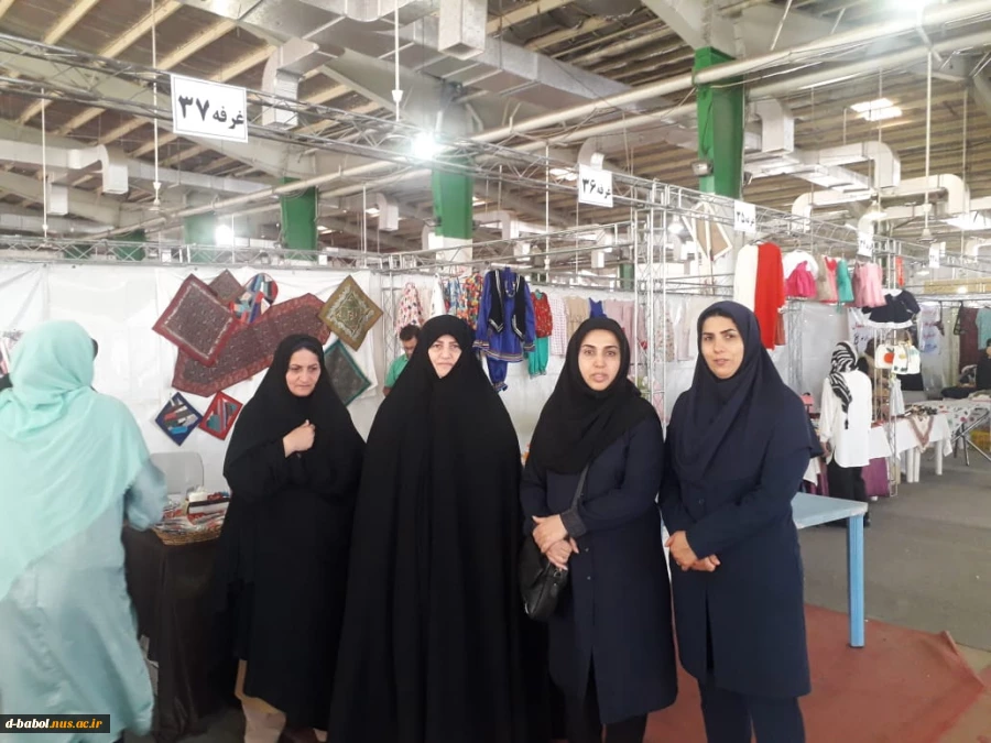 حضور سرپرست و کارکنان آموزشکده فنی و حرفه ای دختران بابل در افتتاحیه جشنواره توانمندی های روستایی به مناسبت هفته دولت و روز کارمند 5