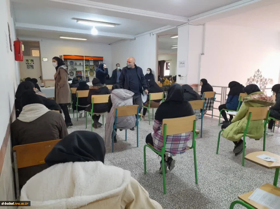 بازدید مسئولین و نمایندگان استانی از امتحانات پایان ترم دانشجویان آموزشکده فنی و حرفه ای دختران بابل 3