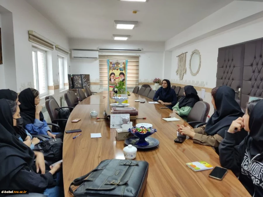 اولین جلسه انجمن علمی معماری و معماری داخلی آموزشکده ملی مهارت دختران بابل در اتاق جلسات آموزشکده با حضور استاد مشاور انجمن خانم عباس نژاد و اعضای محترم انجمن برگزار شد. 2