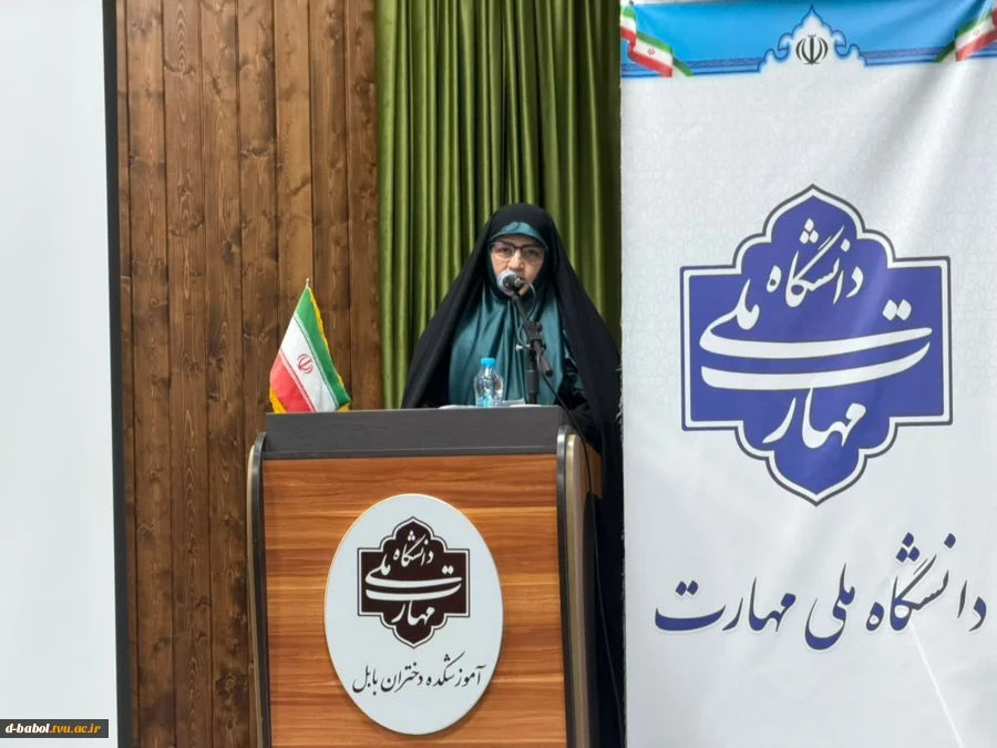 برگزاری مراسم تجلیل از خادمین و خیرین معزز، نهادها و مسئولین در ساخت یادمان شهید خوشنام آموزشکده ملی مهارت دختران بابل 5