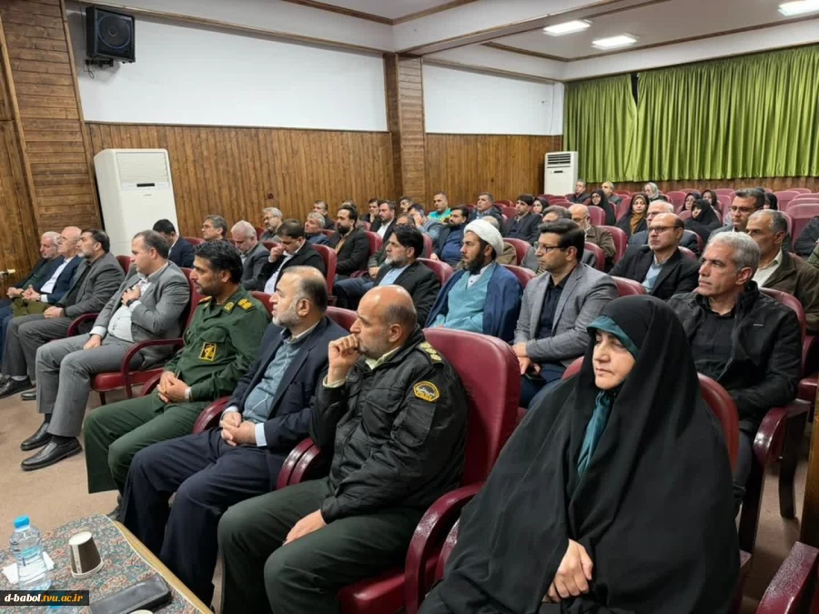 برگزاری مراسم تجلیل از خادمین و خیرین معزز، نهادها و مسئولین در ساخت یادمان شهید خوشنام آموزشکده ملی مهارت دختران بابل 9