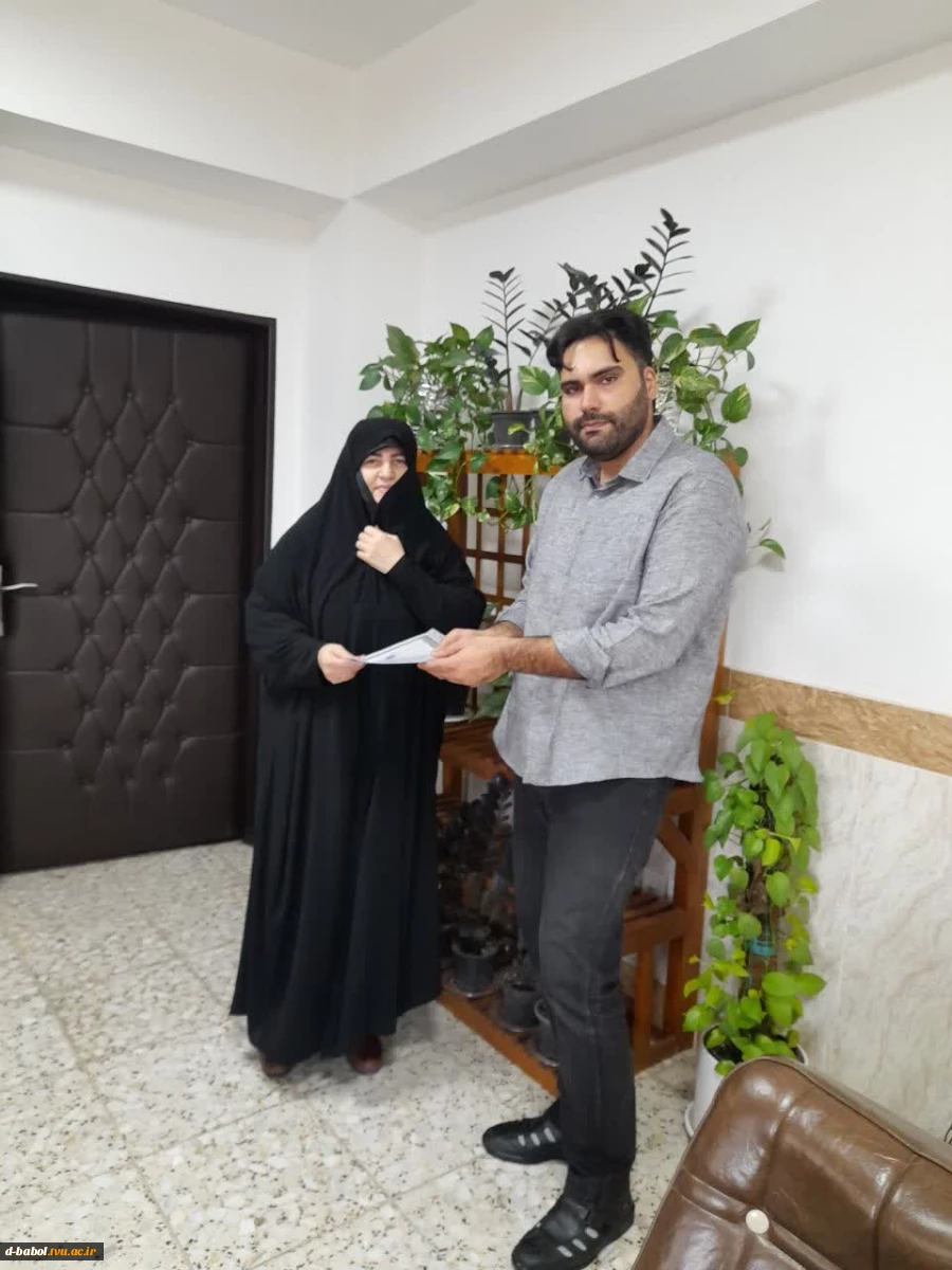 تجلیل از همکار واحد فناوری اطلاعات آموزشکده ملی مهارت دختران بابل  2